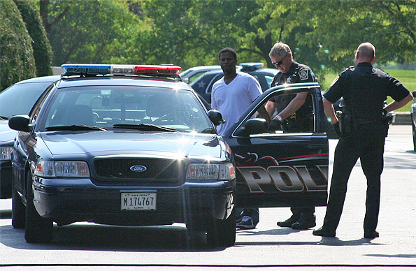 1200 block of South New Wilke Rd, Arlington Heights arrest