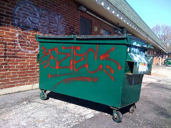 graffiti-dumpster graffiti-dumpster