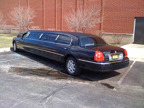 stretch-limo-break-in