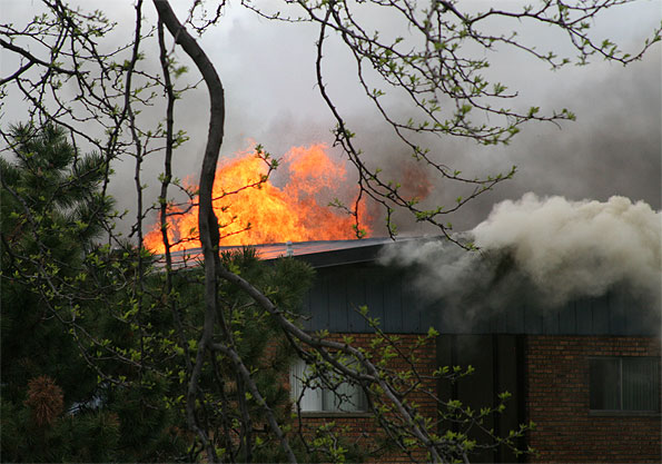 12-oaks-fire-on-roof