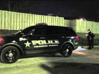 Arlington Heights Police Department SUV at robbery crime scene in 900 block of West Dundee Road Arlington Heights