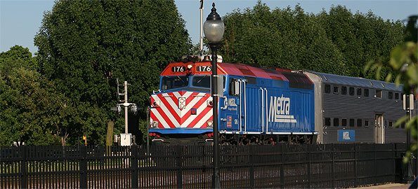 Metra train in Arlington Heights