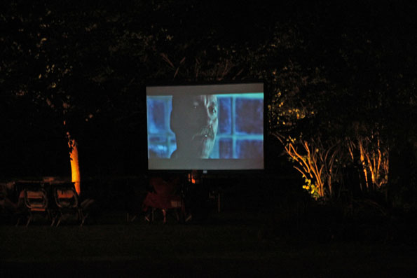 Backyard movies with HD TV projectors. Backyard movies with HD TV projectors.