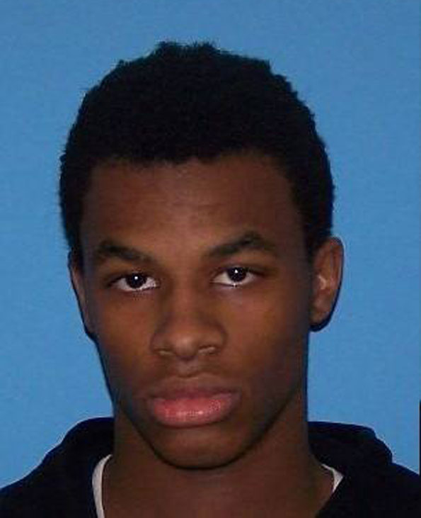 Rashaan Wade, Waukegan homicide suspect at large