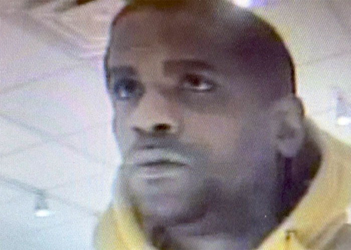 Gurnee jewelry theft suspect fled with $50,000 merchandise Gurnee jewelry theft suspect fled with $50,000 merchandise.