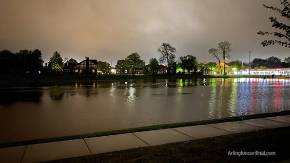 Evergreen Avenue Cul-de-Sac with 'harbor lights' in Arlington Heights