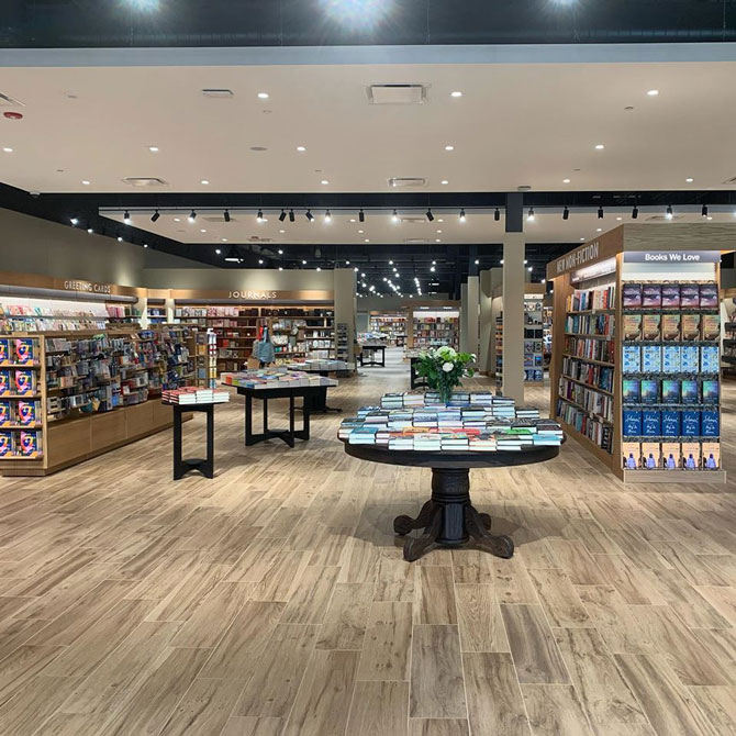 Barnes & Noble grand opening in Schaumburg, June 2020