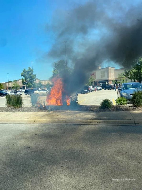 Kia Soul fire in parking lot near Harvest Fresh Market, Arlington Heights