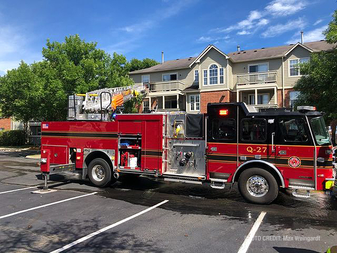 Balcony deck fire on Johnson Drive in Buffalo Grove (PHOTO CREDIT: Max Weingardt Balcony deck fire on Johnson Drive in Buffalo Grove (PHOTO CREDIT: Max Weingardt