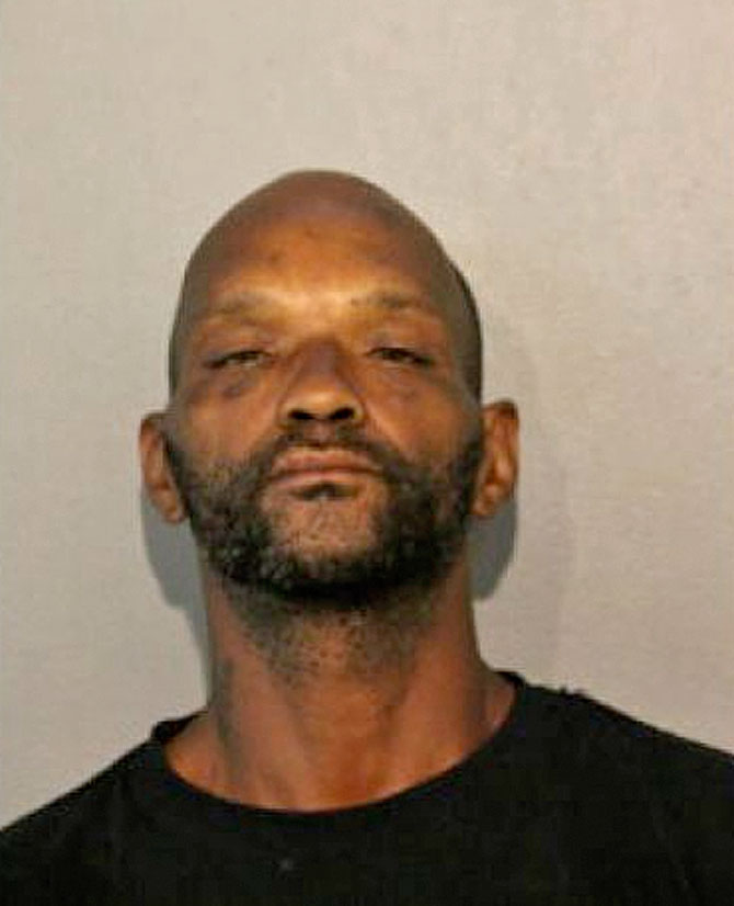 Tony Davis, aggravated battery and robbery suspect, Chicago