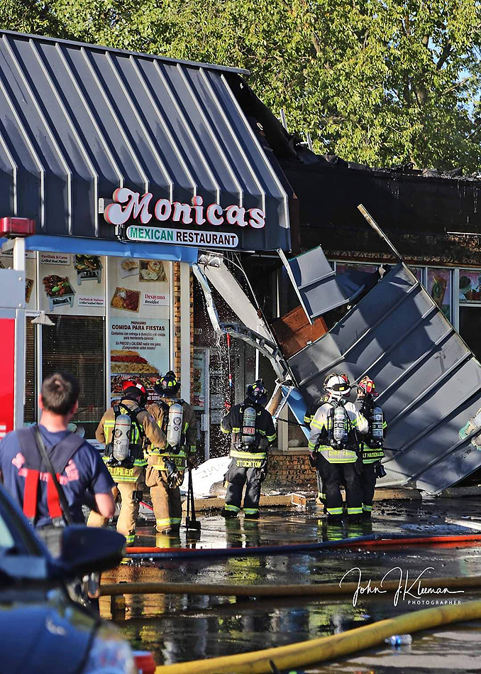 Roof hazard at strip mall fire in Mundelein Wednesday, September 2, 2020