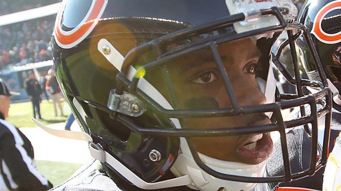 Josh Bellamy in 2015, playing wide receiver in a game against the Denver Broncos on November 22, 2015 (SOURCE: original: U.S. Army Public Affairs Midwestderivative: Diddykong1130 / Public domain)