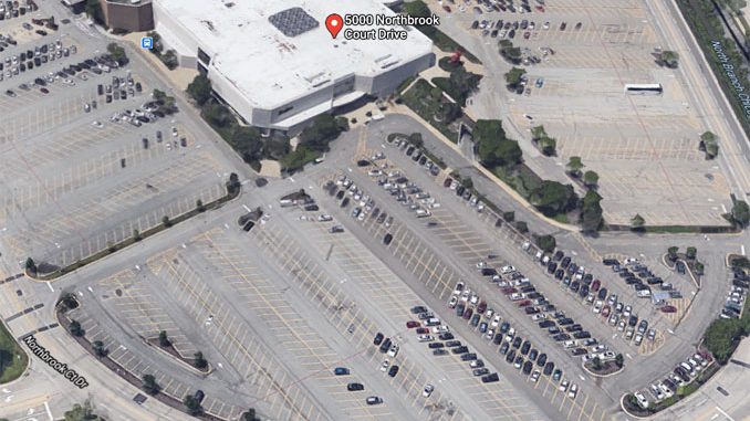 Neiman Marcus at Northbrook Court Google satellite view