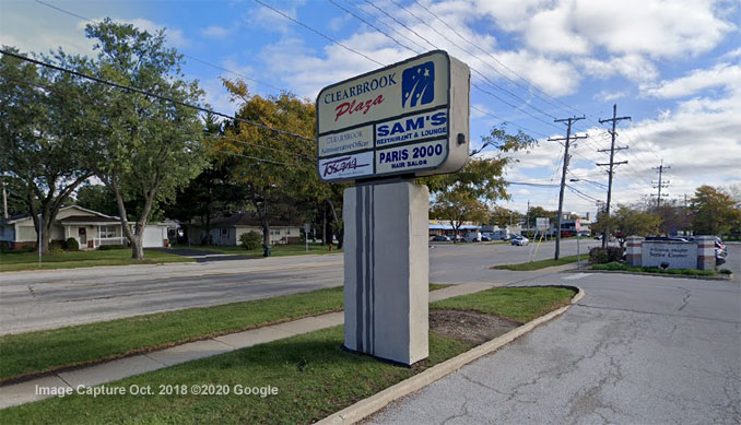 Clearbrook Plaza Street Sign (Image capture October 2018 ©2020 Google)