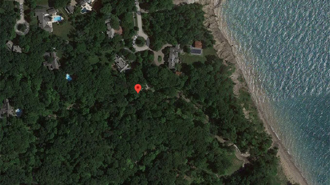 Wildland fire in ravine south of Circle Lane and Loch Lane in Lake Forest (Imagery ©2020 Maxar Technologies, U.S. Geological Survey, USDA Farm Service Agency, Map data ©2020 Google) Wildland fire in ravine south of Circle Lane and Loch Lane in Lake Forest (Imagery ©2020 Maxar Technologies, U.S. Geological Survey, USDA Farm Service Agency, Map data ©2020 Google)