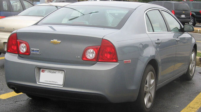 Body Style 2008-2010 Chevrolet Malibu rear view (IFCAR, Public domain, via Wikimedia Commons)