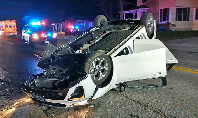 Rollover crash on northbound Arlington Heights Road between Willow Street and Oakton Street