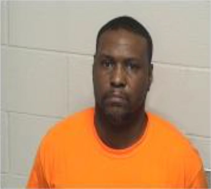 Vincent L. Davis, suspect in attempted murder in Zion (SOURCE: Lake County Sheriff's Office)