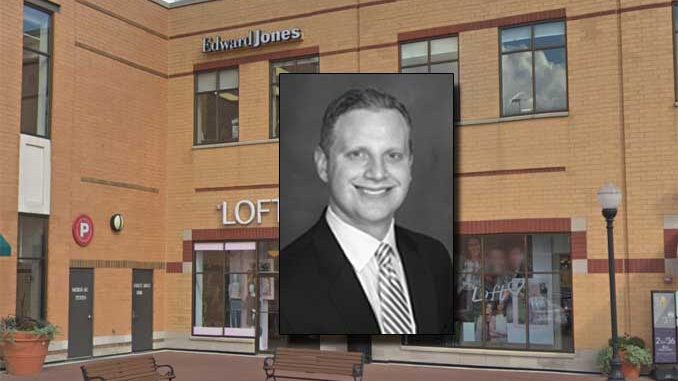 Brian Mueller financial advisor at Edward Jones, 21 South Evergreen Avenue in Arlington Heights (Google Street view Image capture October 2018 ©2021 2021) Brian Mueller financial advisor at Edward Jones, 21 South Evergreen Avenue in Arlington Heights (Google Street view Image capture October 2018 ©2021 2021)