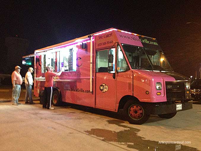 Stixx Grille's pink and brown truck, which had great food and all the right amenities, served customers in 2013 but suddenly disappeared without any notice