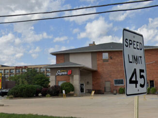 Super 8 on Grand Avenue (Route 132) near Dilley's Road in Gurnee (Google Street View Image Capture: August 2019 ©2021 Google)