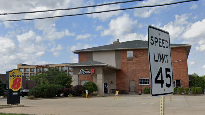 Super 8 on Grand Avenue (Route 132) near Dilley's Road in Gurnee (Google Street View Image Capture: August 2019 ©2021 Google)