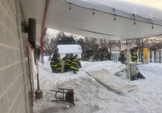 Fatal canopy collapse at Hawthorne Club on Corliss Avenue Chicago (SOURCE: Chicago Fire Department)