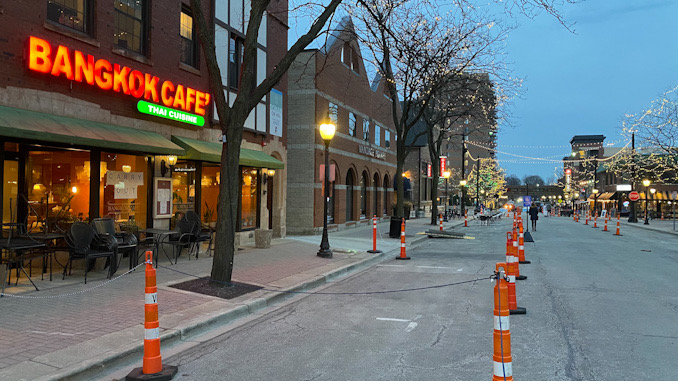 Bangkok Cafe on opening night of Arlington Alfresco 2021