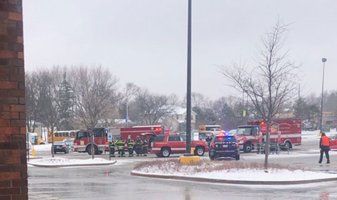 Smoke investigation for malfunctioning HVAC rooftop unit at Jewel-Osco on Roselle Road near Wise Road in Schaumburg