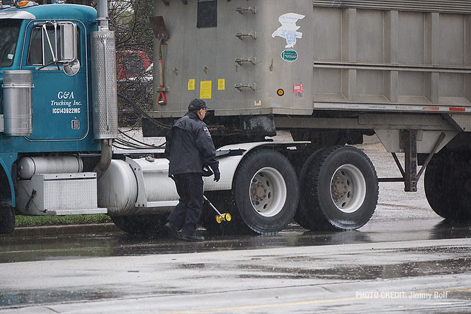 Truck involved in fatal crash inspected by authorities at Route 12 and Deer Park Boulevard in Deer Park (SOURCE: Jimmy Bolf)