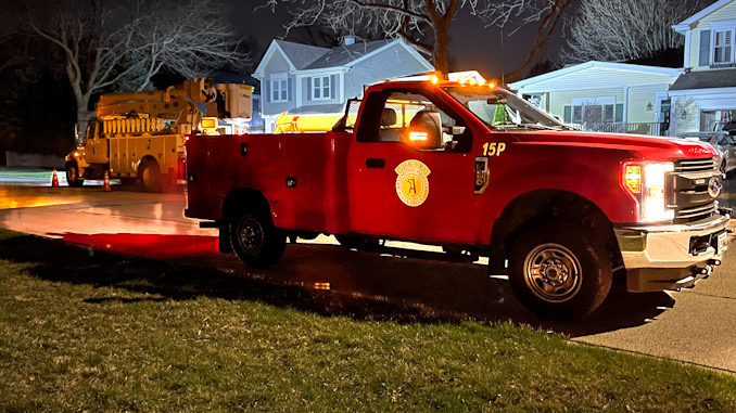 Arlington Heights Public Works and ComEd working on Kingsley Drive in Terramere in Arlington Heights on Thursday, April 1, 2021