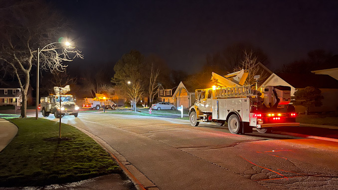 ComEd crews working on Weston Drive in Arlington Heights Thursday April 1, 2021