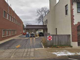 Harris Bank Drive-Thru Milwaukee Avenue, Libertyville (Image capture November 2018 ©2021 Google)