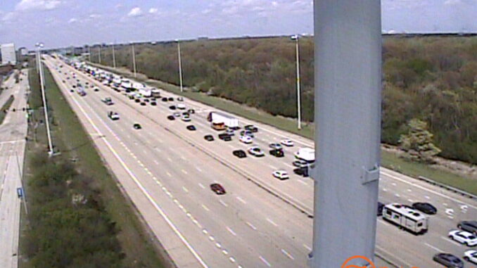 IDOT traffic camera at Schaumburg Road shows traffic on northbound Route 53 south of Higgins Road (SOURCE: IDOT) IDOT traffic camera at Schaumburg Road shows traffic on northbound Route 53 south of Higgins Road (SOURCE: IDOT)