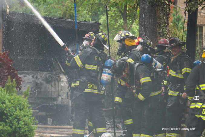 House fire on Milton Avenue, Park Ridge (PHOTO CREDIT: Jimmy Bolf)