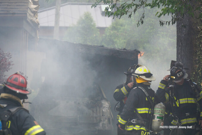 House fire on Milton Avenue, Park Ridge (PHOTO CREDIT: Jimmy Bolf)