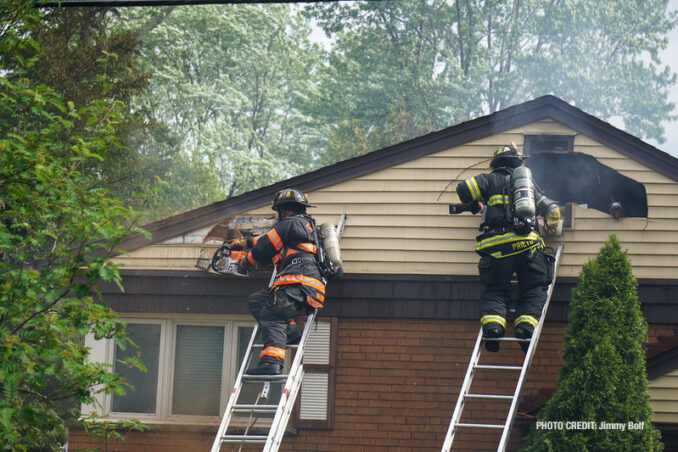 House fire on Milton Avenue, Park Ridge (PHOTO CREDIT: Jimmy Bolf)