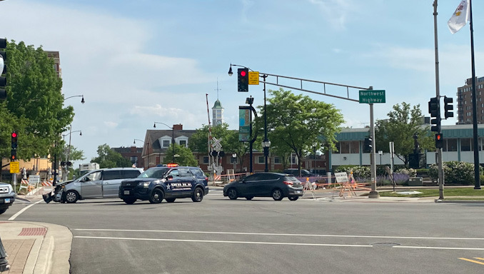 Crash with Injuries Evergreen Avenue and Northwest Highway, Arlington Heights