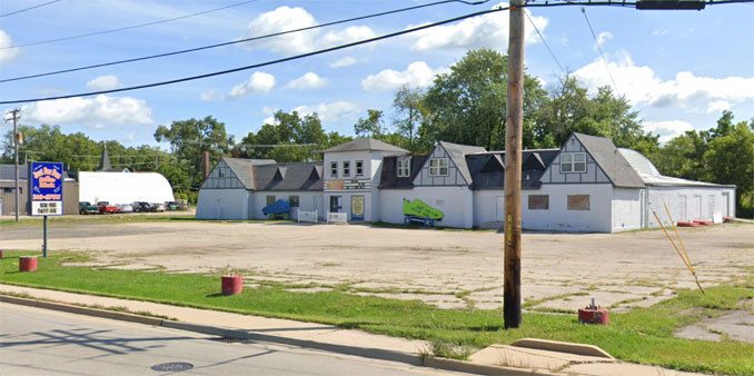 Just for Fun Roller Rink, 914 North Front Street in McHenry (Image Capture August 2019)