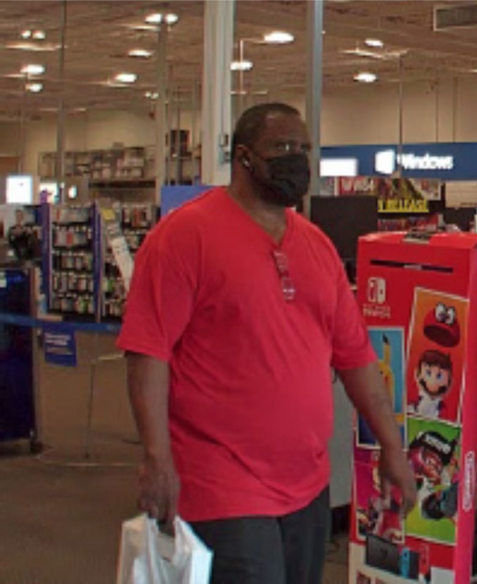 Locker Theft and Credit Card Fraud suspect at Best Buy at Town & Country shopping center in Arlington Heights (SOURCE: Arlington Heights Police Department)