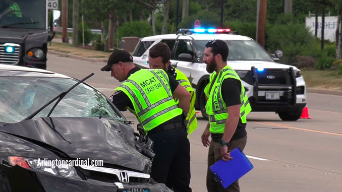 MCAT investigators at fatal crash on Milwaukee Avenue between River Road and Sanders Road near Prospect Heights and unincorporated Northbrook