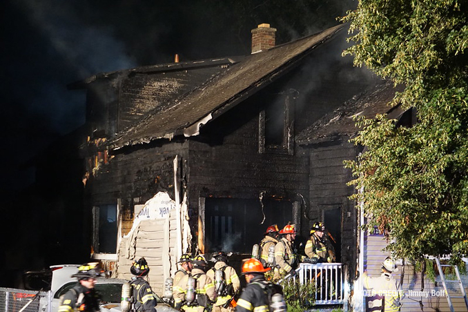 Libertyville fatal fire scene Friday morning, Augusts 13, 2021 (PHOTO CREDIT: Jimmy Bolf).