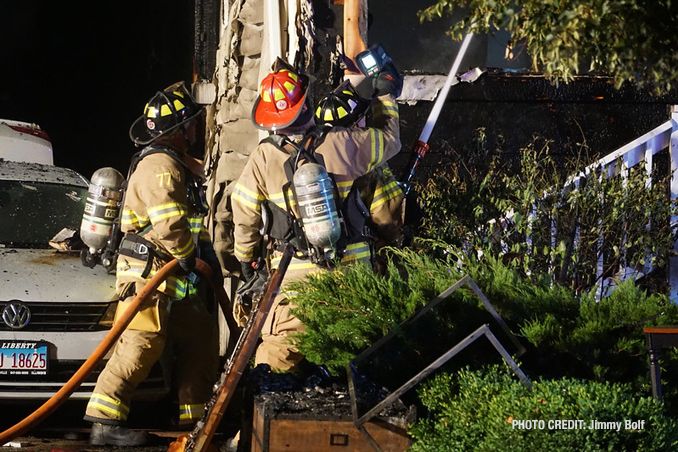 Libertyville fatal fire scene Friday morning, Augusts 13, 2021 (PHOTO CREDIT: Jimmy Bolf)
