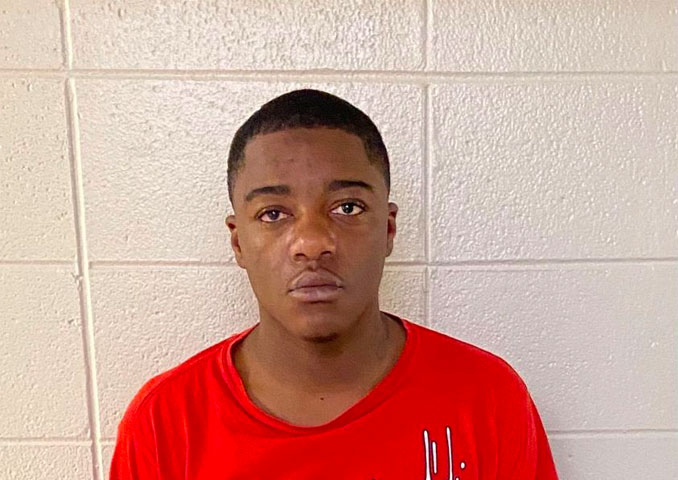 Kevonta Robinson, held on multiple charges (DuPage County Sheriff's Office)