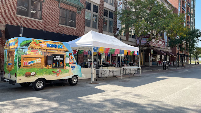 Kona Ice truck on Campbell Street by Armand's of Arlington Heights