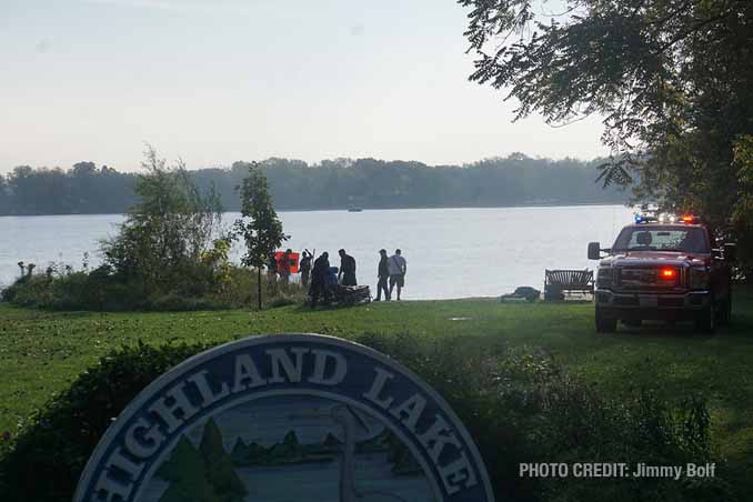 Water rescue scene at Highland Lake in Lake County before a Chicago man died at a hospital (PHOTO CREDIT: Jimmy Bolf).