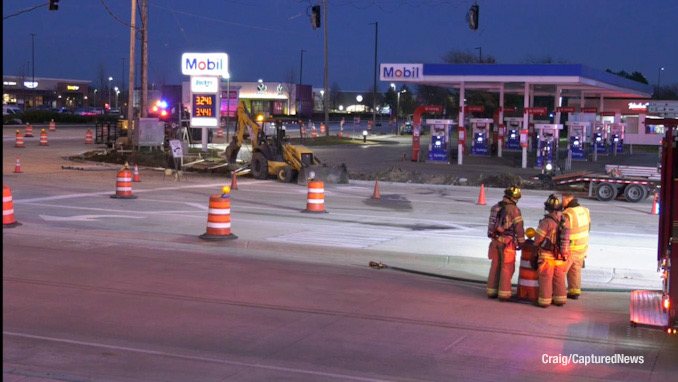 Firefighters at the scene of a gas main break at Lake Cook Road and Weiland Road in Buffalo Grove near Wheeling (SOURCE: Craig/CapturedNews)