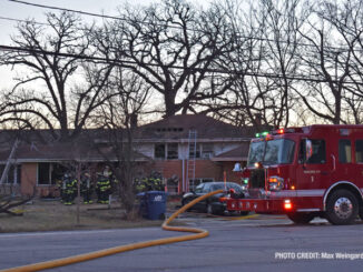 House fire on North East River Road north of Golf Road in DesPlaines (SOURCE: Max Weingardt)