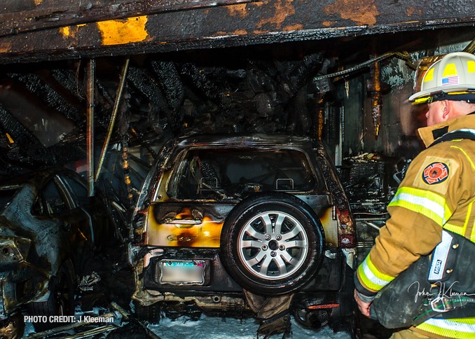 Fire scene in Buffalo Grove on Saturday, January 1, 2022 (SOURCE: J Keeman)