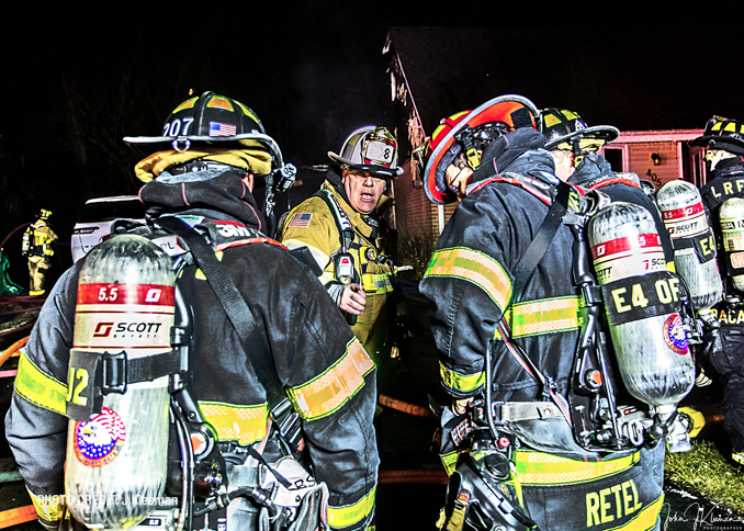 Fire scene in Buffalo Grove on Saturday, January 1, 2022 (SOURCE: J Keeman)